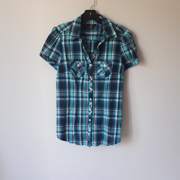 Blue sinched flannel - Picture 1 of 3